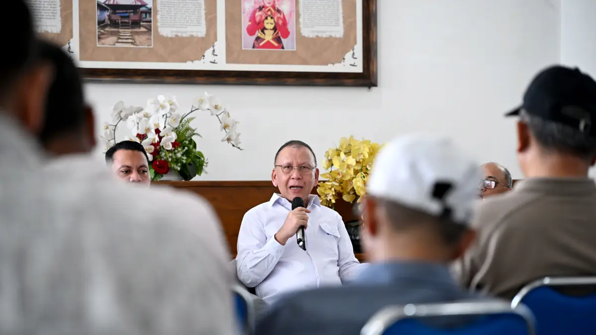 Perencana Ahli Utama Bapperida Sumut Muhammad Armand Effendy Pohan memberikan keterangan terkait pelaksanaan PTM IMT-GT ke-32 di Kantor Gubernur Sumut, Jumat (4/9/2026). Foto: Diskominfo Sumut/YT Hariono.