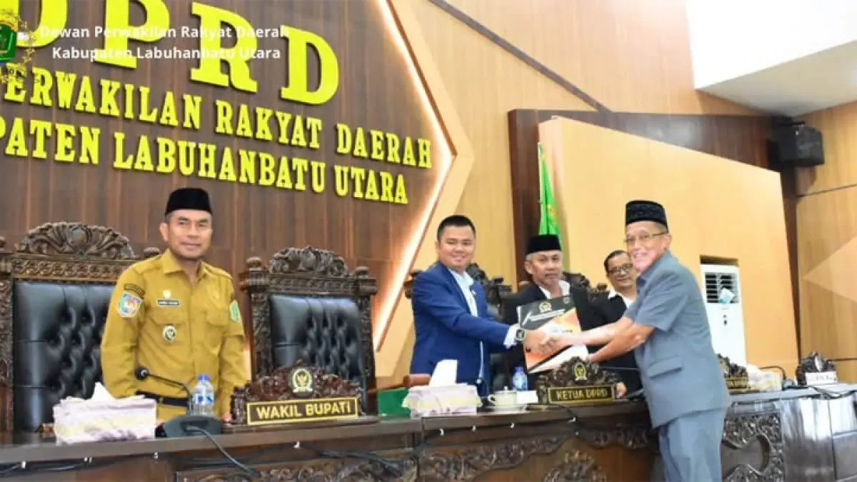 DPRD Labuhanbatu Utara menggelar Rapat Paripurna dengan agenda penyampaian Nota Pengantar atas Rancangan Perubahan APBD Tahun Anggaran 2026.