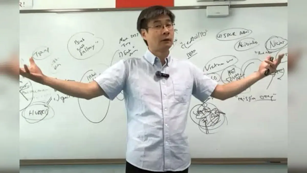 JIANG XUEQIN: Pengamat geopolitik keturunan China-Kanada, Jiang Xueqin, kembali menjadi sorotan setelah prediksinya tentang masa depan Amerika Serikat viral di media sosial.