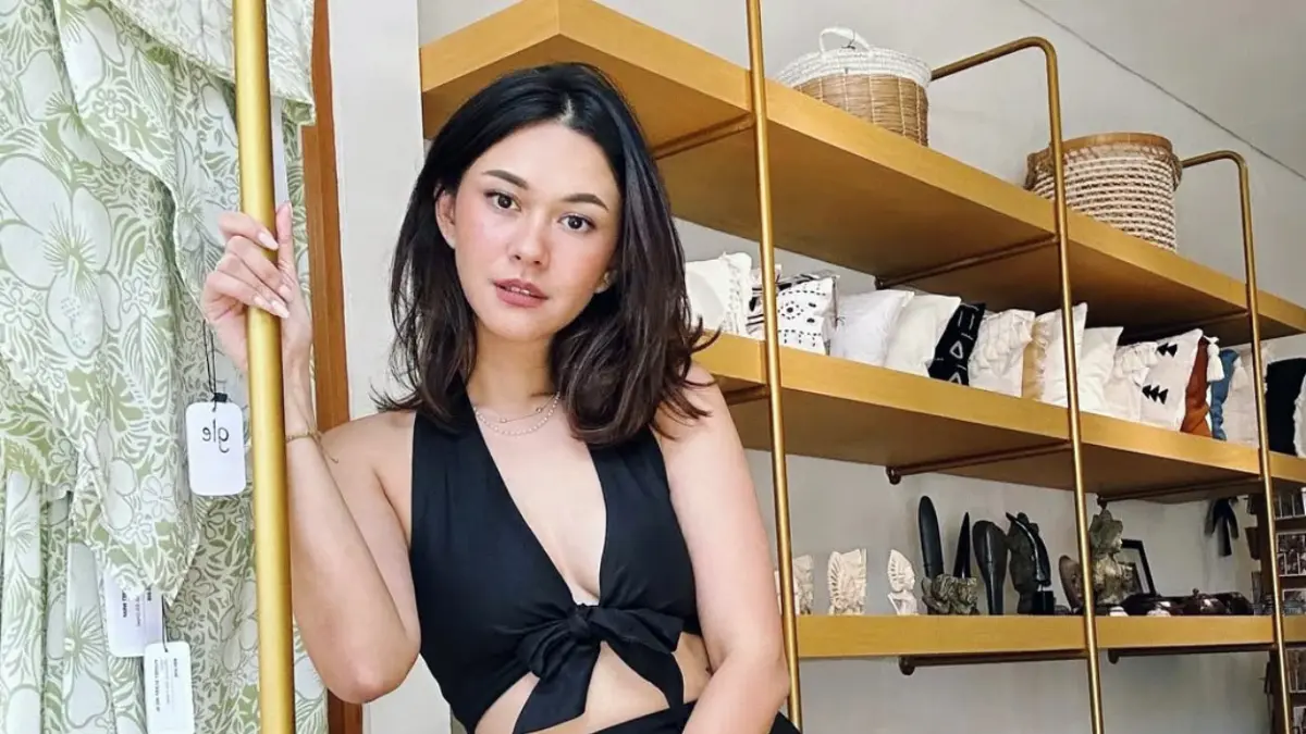 Nana Mirdad. Aktris Nana Mirdad memprotes kenaikan harga masker secara drastis di tengah situasi bencana.