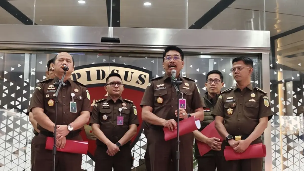 Pengumuman penetapan PT Toba Pulp Lestari Tbk sebagai tersangka korporasi dalam kasus dugaan korupsi transfer pricing dan under invoicing.