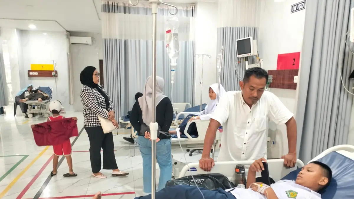Kondisi siswa yang mengalami mual setelah mendapat perawatan di rumah sakit di Kisaran, Asahan.