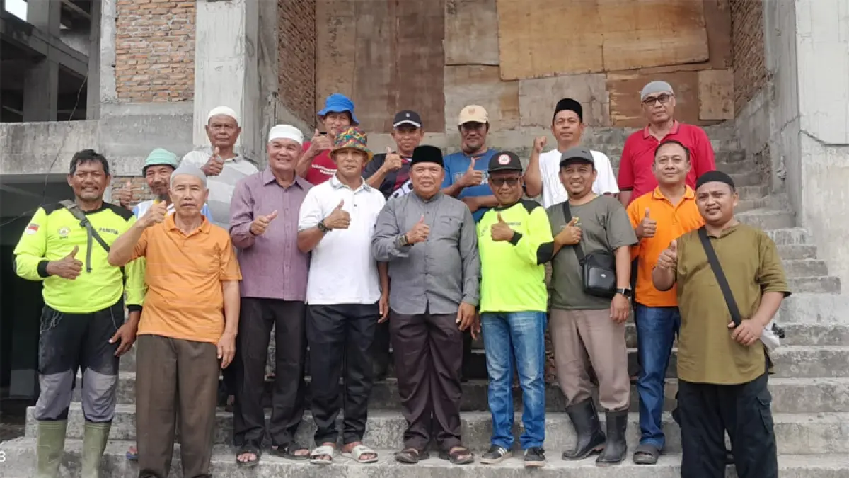 Panitia pembangunan basement Masjid Raya Nurul Iman di Desa Sei Rotan, Kecamatan Percut Sei Tuan, Kabupaten Deli Serdang.