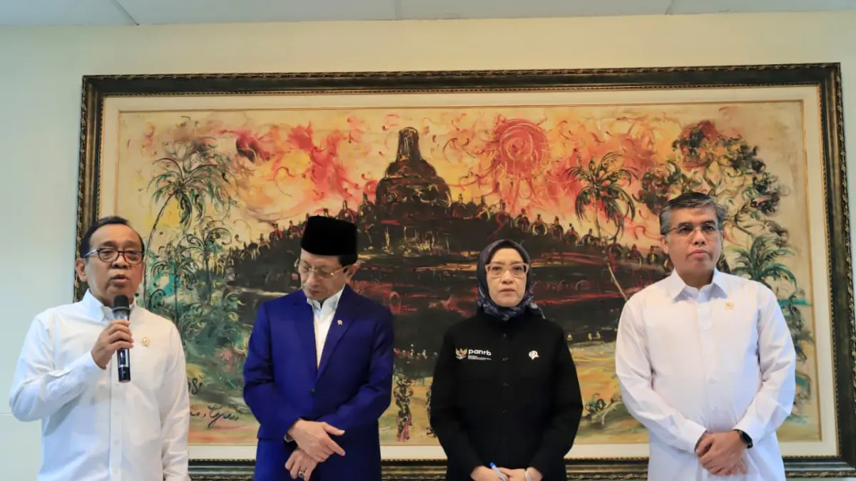 Pemerintah menetapkan 18 hari libur nasional dan 8 hari cuti bersama sepanjang 2027 melalui SKB Tiga Menteri.