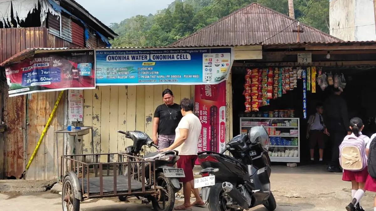 Lokasi penikaman pedagang air isi ulang di Jalan Patuan Anggi, Kota Sibolga, telah dipasang garis polisi oleh petugas.