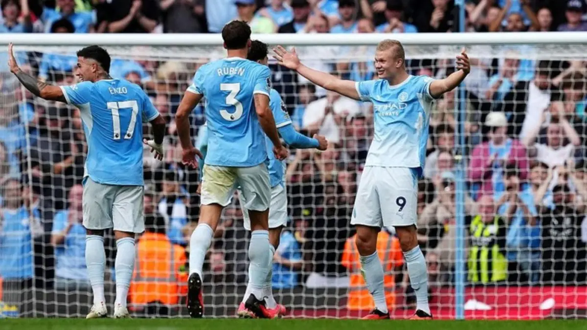 Manchester City vs Sunderland berlangsung di Etihad Stadium, Minggu (20/9/2026) malam WIB. Pasukan Enzo menang 5-3.