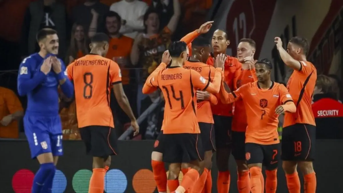 Joshua Zirkzee mencetak gol yang membawa Belanda menang 2-1 atas Serbia dalam laga UEFA Nations League Grup A2.