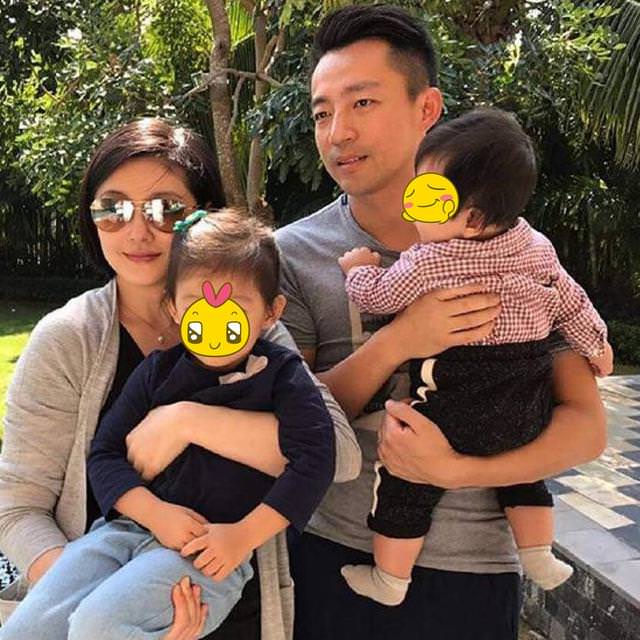 Barbie Hsu bersama suami dan anak.
