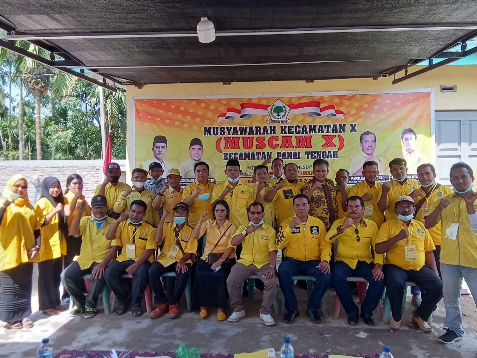 Pengurus Golkar Kecamatan Panai Tengah dan Golkar Kabupaten Labuhanbatu. (Zainul Siregar/ Metro Rantau)