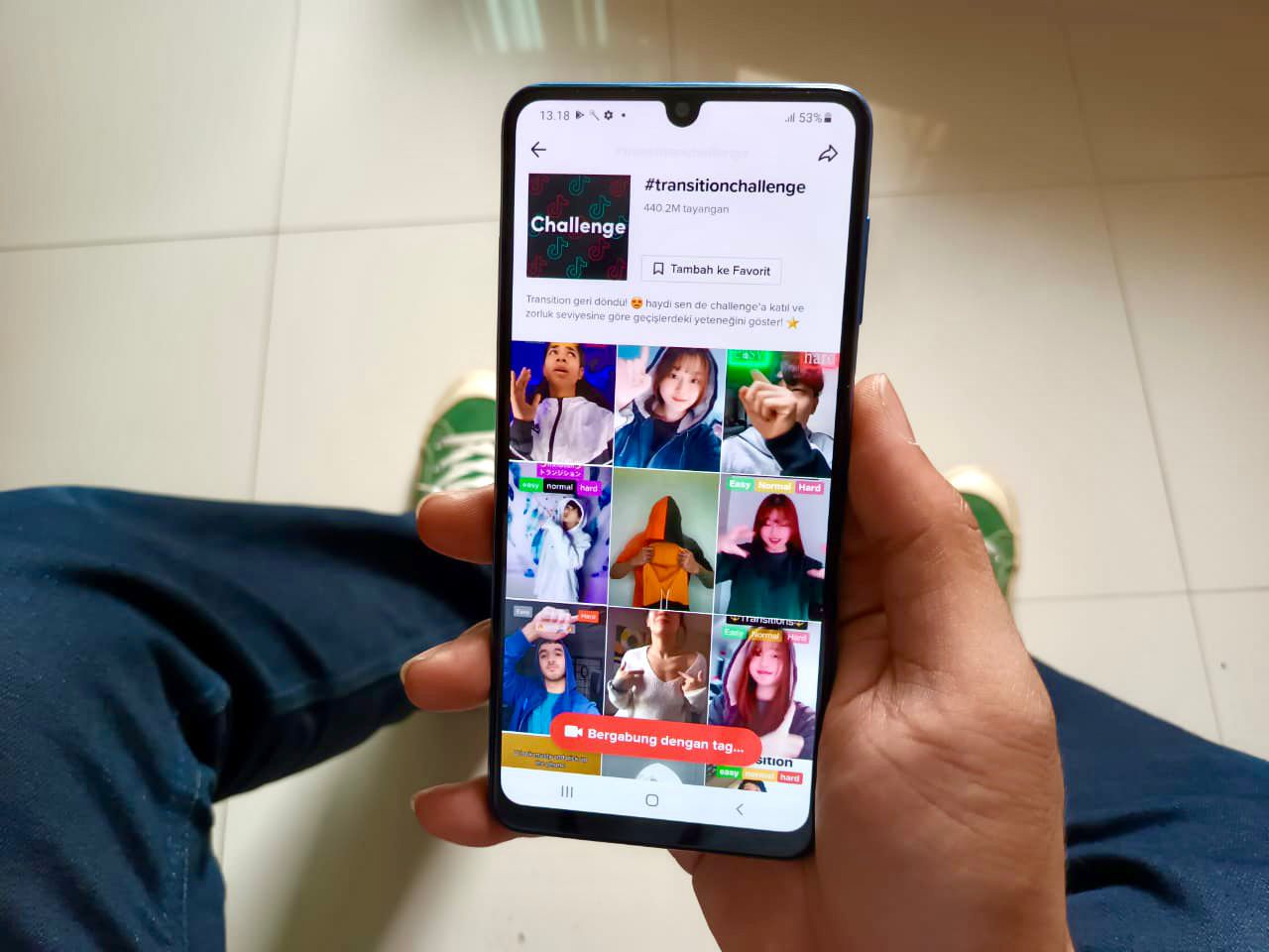 Samsung Galaxy M22 menjadi sobat tangguh temani berkreasi.
