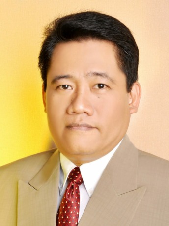 Notaris Henry Sinaga.