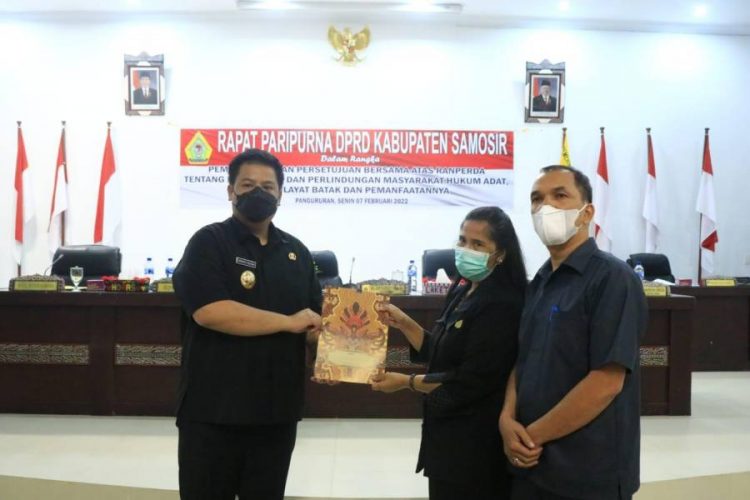 DPRD Samosir Sepakati Ranperda Tanah Ulayat Batak.