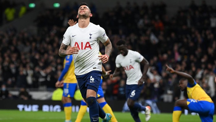 Tottenham vs Southampton tuntas untuk kekalahan Spurs 2-3.