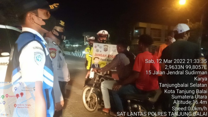 Polres Tanjungbalai menggelar patroli skala besar, Sabtu (12/3/2022) malam.