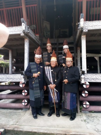 Sesi pengambilan foto di Museum Simalungun, Sabtu (9/4/2022).