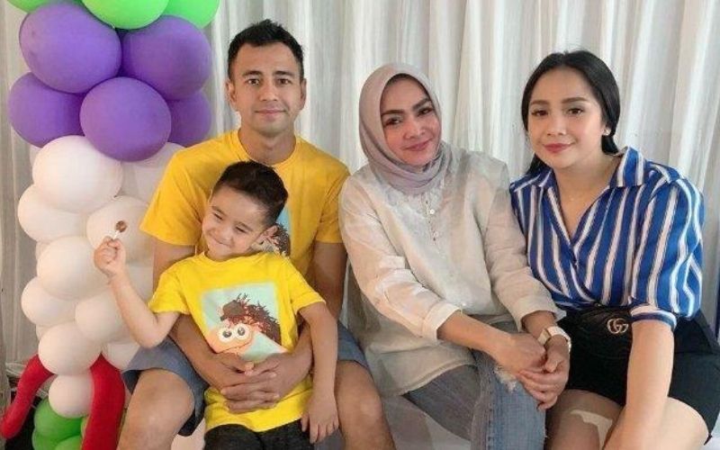 Rieta dan Nagita-Raffi.