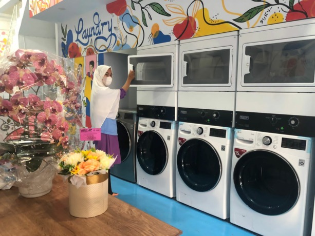 Hokky Laundry sudah dibuka di Jalan Rakutta Sembiring, tepatnya di samping SPBU, Jalan Rakutta Sembiring, Kecamatan Siantar Martoba.