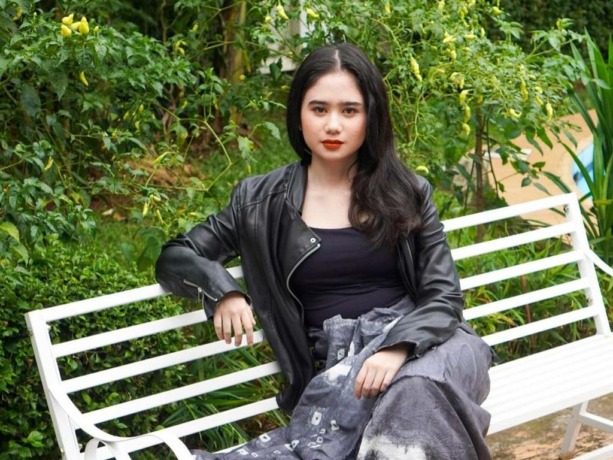 Tissa Biani.