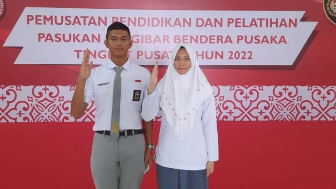 Mario Adhiyaksa Sihombing dan Marfah Ronaito Batubara mewakili Sumut sebagai Paskibraka Tingkat Nasional Tahun 2022.