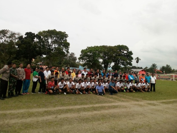 Pembukaan turnamen sepak bola tingkat SMA/SMK Se Siantar - Simalungun.