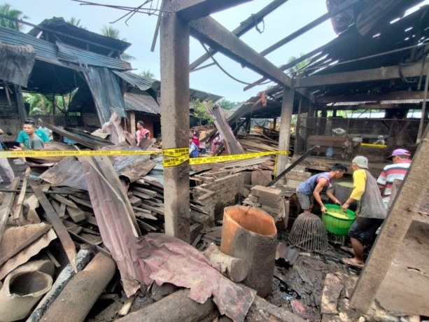 Dampak kerusakan pabrik tahu di Pulo Bandring Asahan yang meledak. (Istimewa)