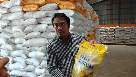 Stok ketersedian beras di Kantor Cabang Pembantu Bulog Sibolga, Sumatera Utara diperkirakan masih mencukupi sampai akhir tahun.