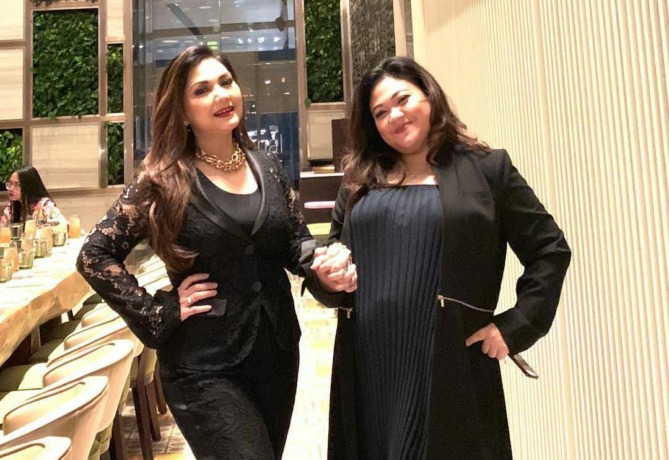 Nia Daniaty dan putrinya.
