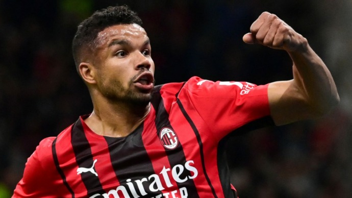 AC Milan berhadapan dengan Atalanta dalam lanjutan Liga Italia. Rossoneri berhasil menuntaskannya dengan kemenangan 2-0.