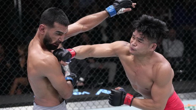 Pertandingan Jeka Saragih melawan Anshul Jubli di Final Road to UFC, di Nevada Amerika Serikat.