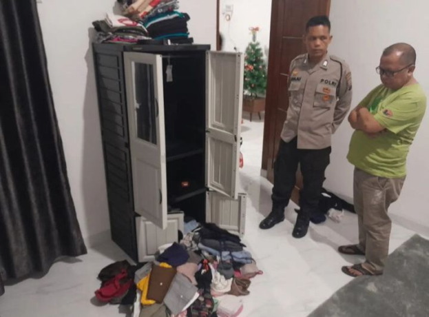 Rumah Indra Sihotang yang dibobol maling. (f: Polres Siantar)
