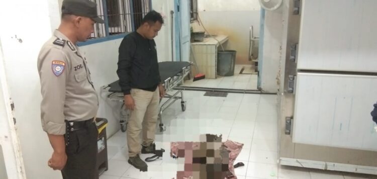 Foto: Perdana/MetroDaily Evakuasi penemuan kerangka di gedung sarang wallet.