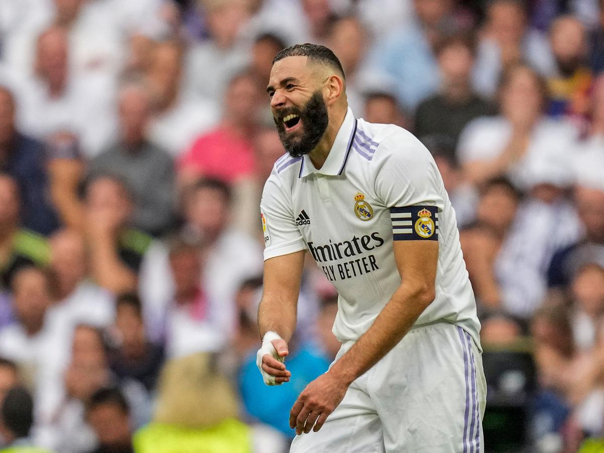 Benzema, pemain Real Madrid.  Real Madrid akan menjamu Liverpool di Santiago Bernabeu pada leg kedua babak 16 besar Liga Champions 2022/2023.
