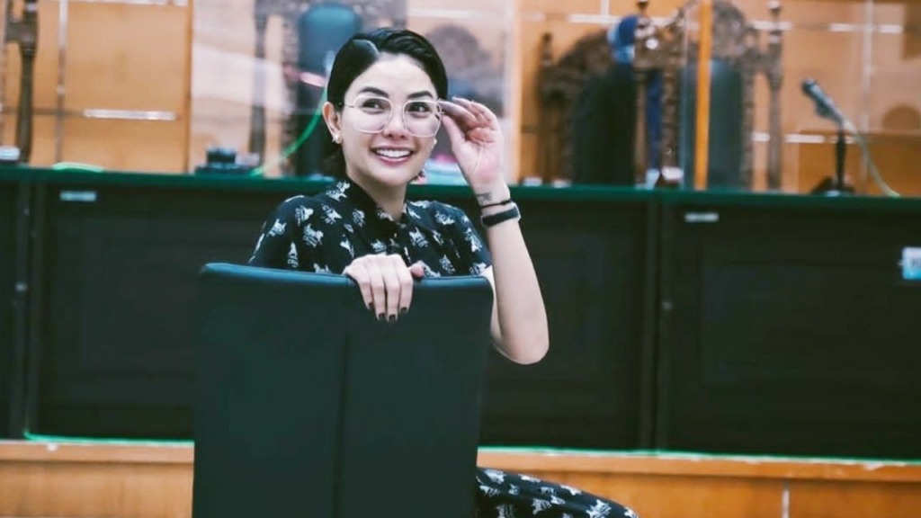 Nikita Mirzani.
