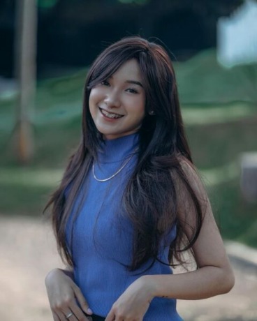 Penyanyi Sallsa Bintan.