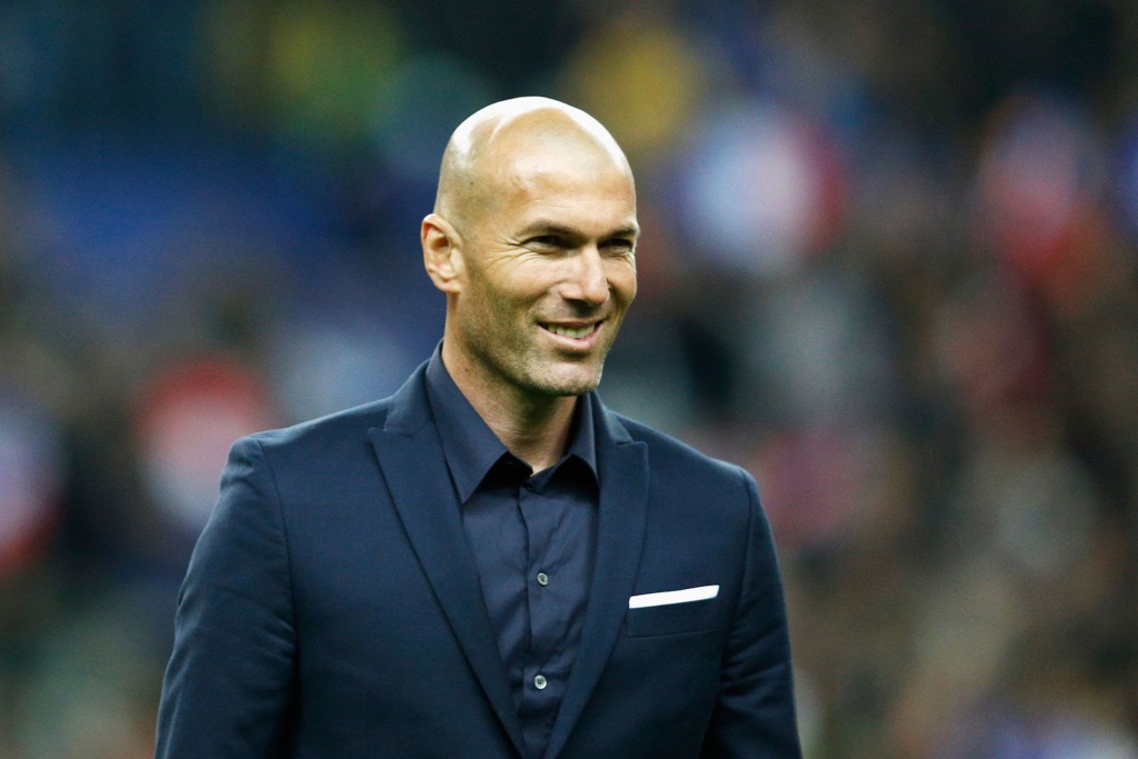Zinedine Zidane terpikirkan untuk bisa melatih Timnas Prancis.