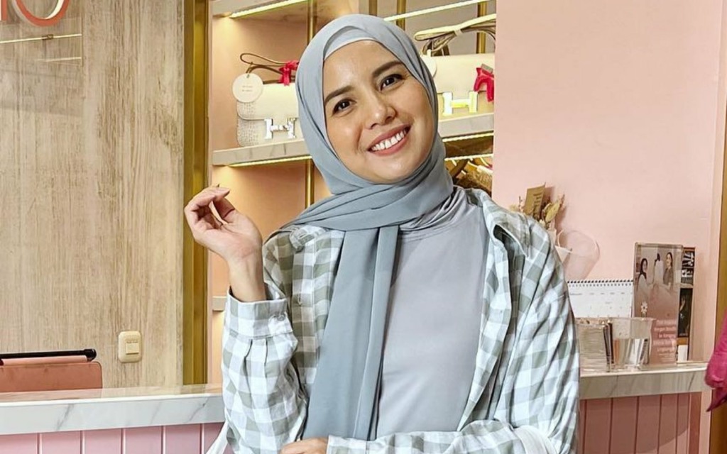 Tya Ariestya