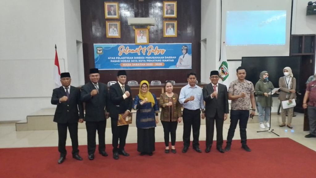 Pelantikan jajaran Direksi PD PHJ beberapa waktu lalu. (f: dok)