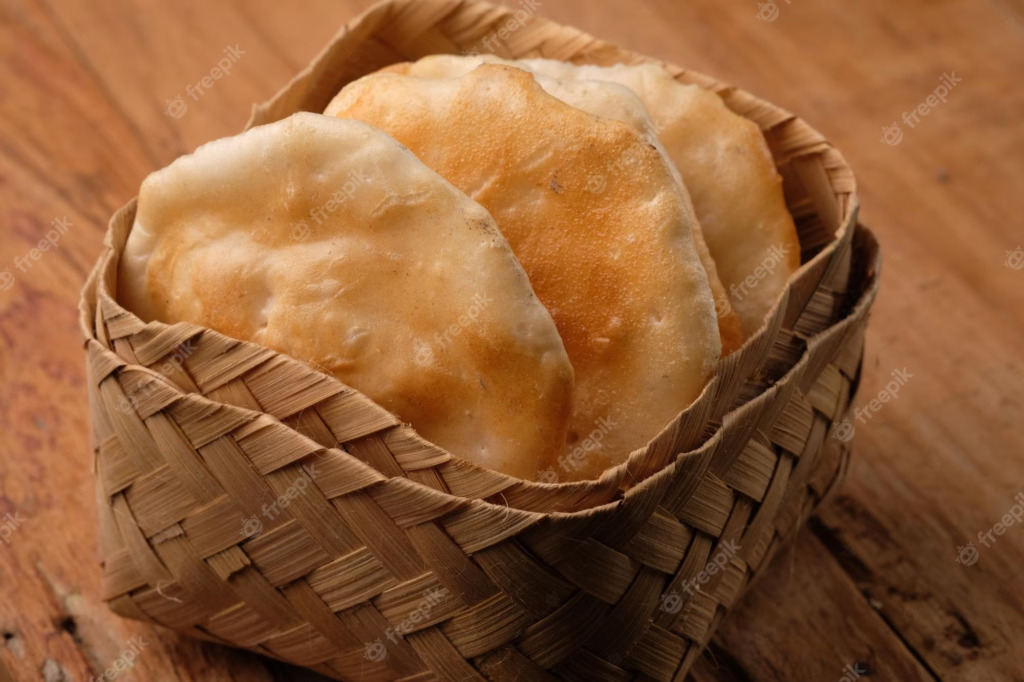 Keripik opak ketan.