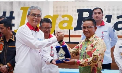 Pemko Psp diWakili Kadis Kominfo Nur Cahyo Budi Susetyo saat tanda tangani MoU Pemanfaatan Sertifikat Elektronik.