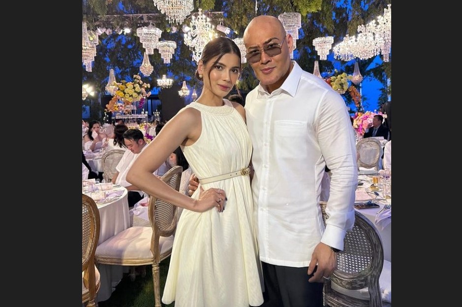 Sabrina Chairunnisa-Deddy Corbuzier.