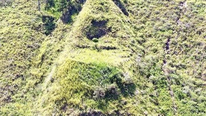 Foto: Sebuah bangunan mirip piramida diitemukan di sekitar Danau Toba, di Kecamatan Bakti Raja (Bakara) Kabupaten Humbang Hasundutan, Sumut. (Dok)