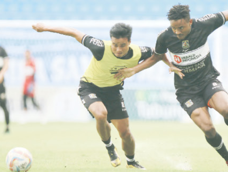 WAJIB POIN: Sunday Song Longji dkk menargetkan kemenangan saat Persiba menjamu Persijap di Stadion Batakan sore ini. ANGGI PRADITHA/KP