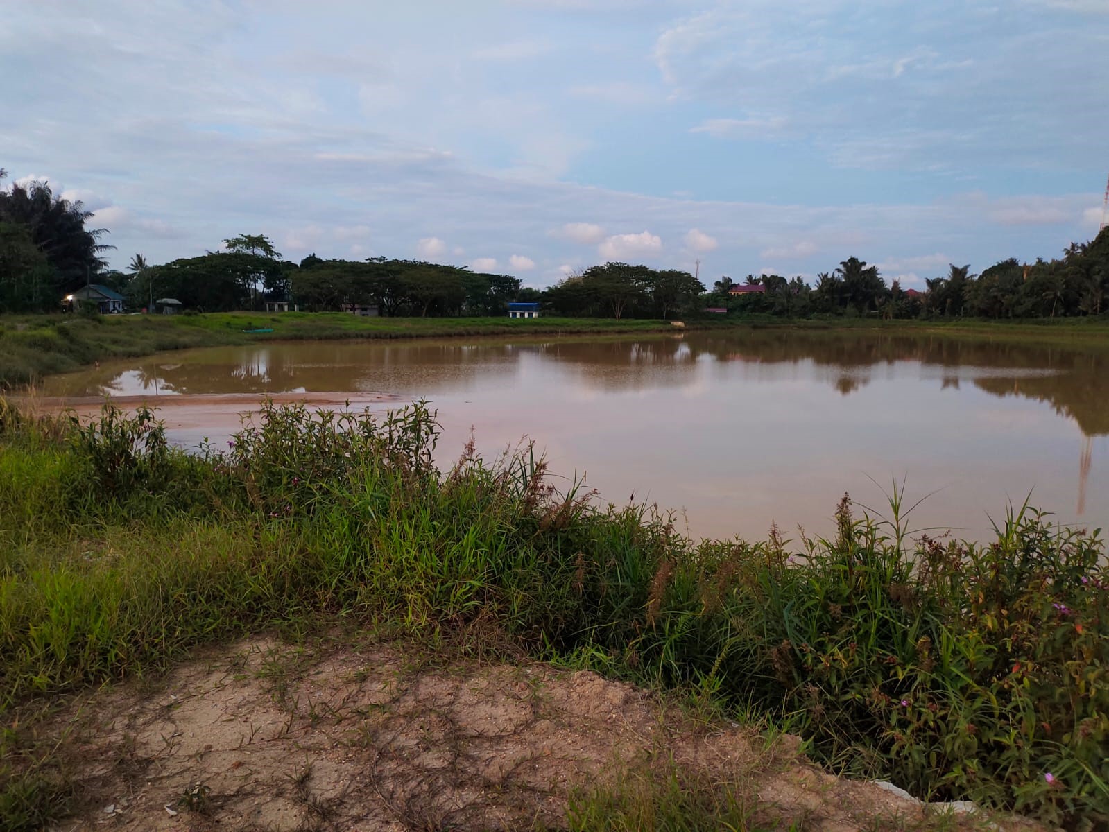 SESUAI PERENCANAAN: Pembebasan lahan yang direncanakan menjadi lokasi Polder Telihan ditarget menggunakan APBD perubahan mendatang. (ADIEL KUNDHARA/KP)