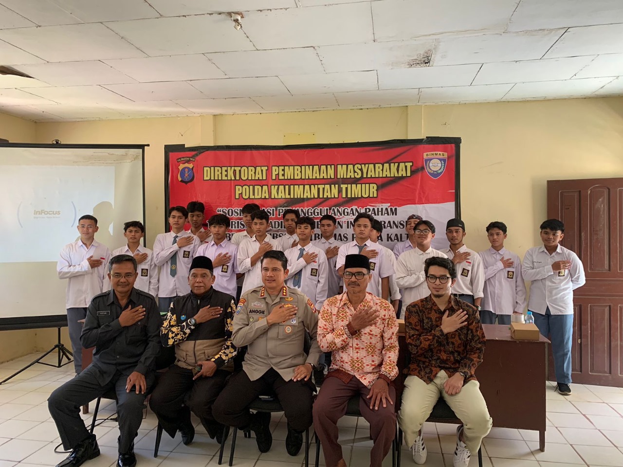 SOSIALISASI: Polda Kaltim menggelar sosialisasi pencegahan dan penanggulangan paham terorisme, radikalisme, dan intoleransi di Pondok Pesantren Mardhatillah, Balikpapan.