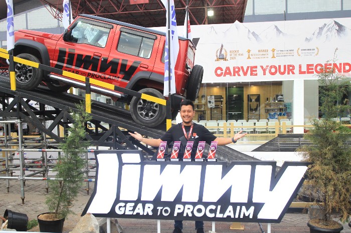 CURI PERHATIAN : Hadirnya Jimny Adventure Experience di outdoor arena menjadi satu-satunya yang menyajikan sensasi offroad sungguhan
