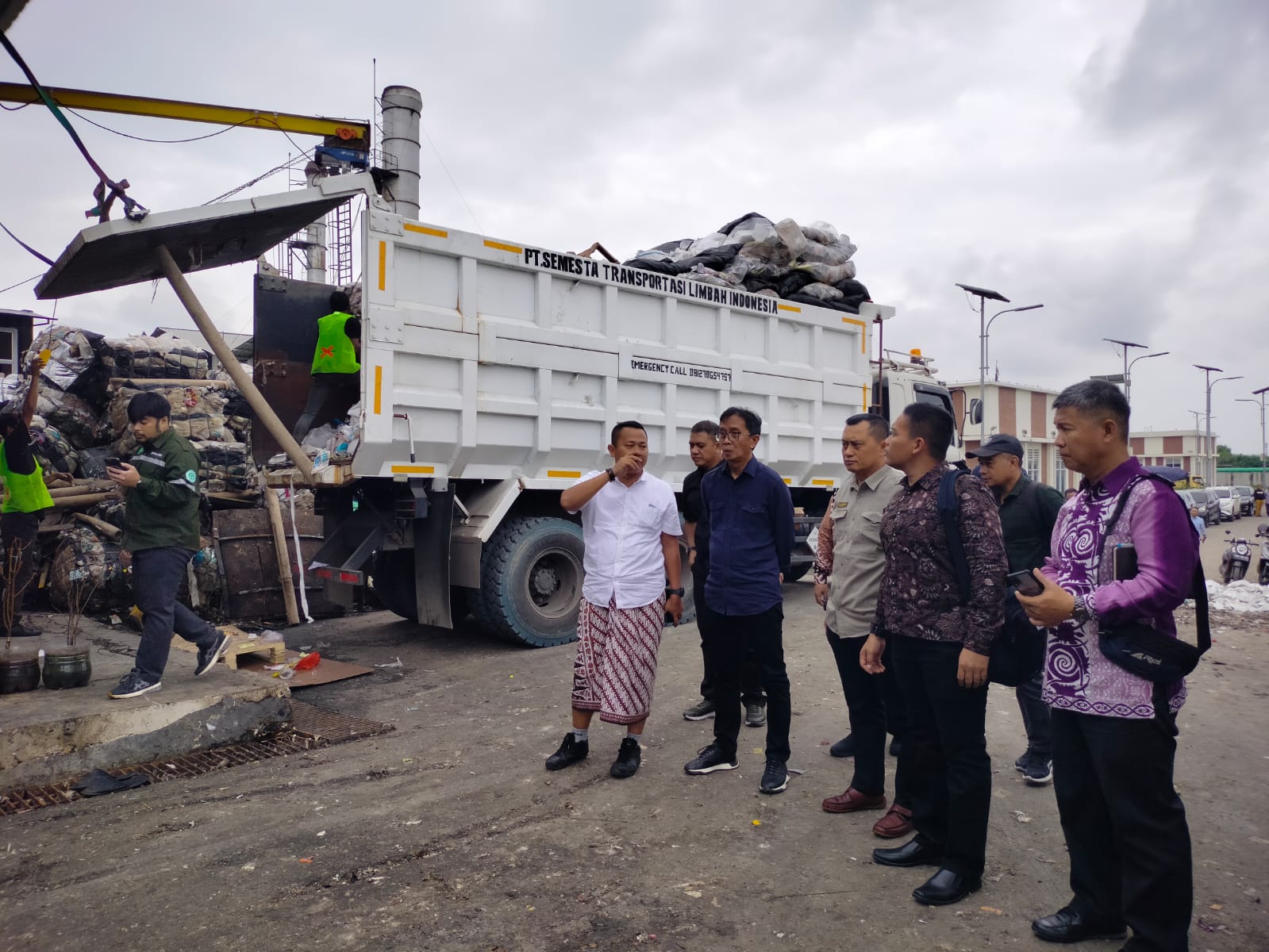 BELAJAR PENGELOLAAN: Pemkab Paser ingin meniru Kota Tangerang yang sukses mengelola sampah bernilai ekonomis.
