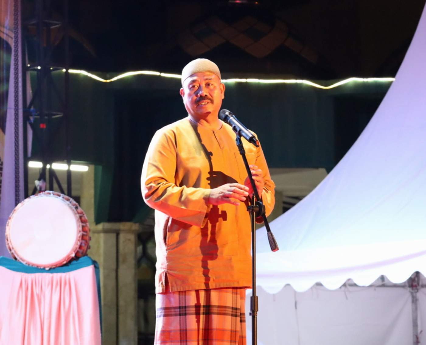 SAMBUTAN: Bupati Kukar Edi Damansyah dalam suata kesempatan.