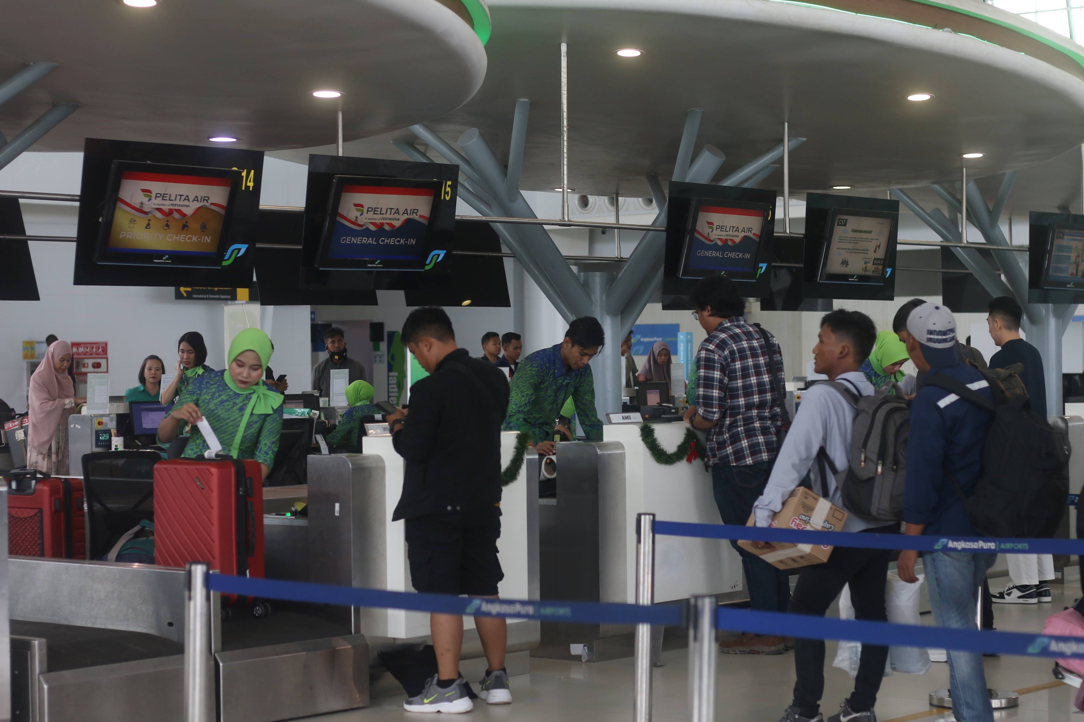 HARUS ADA INTERVENSI: Sudah jadi hal biasa, setiap jelang Lebaran, harga tiket pesawat menjadi mahal.