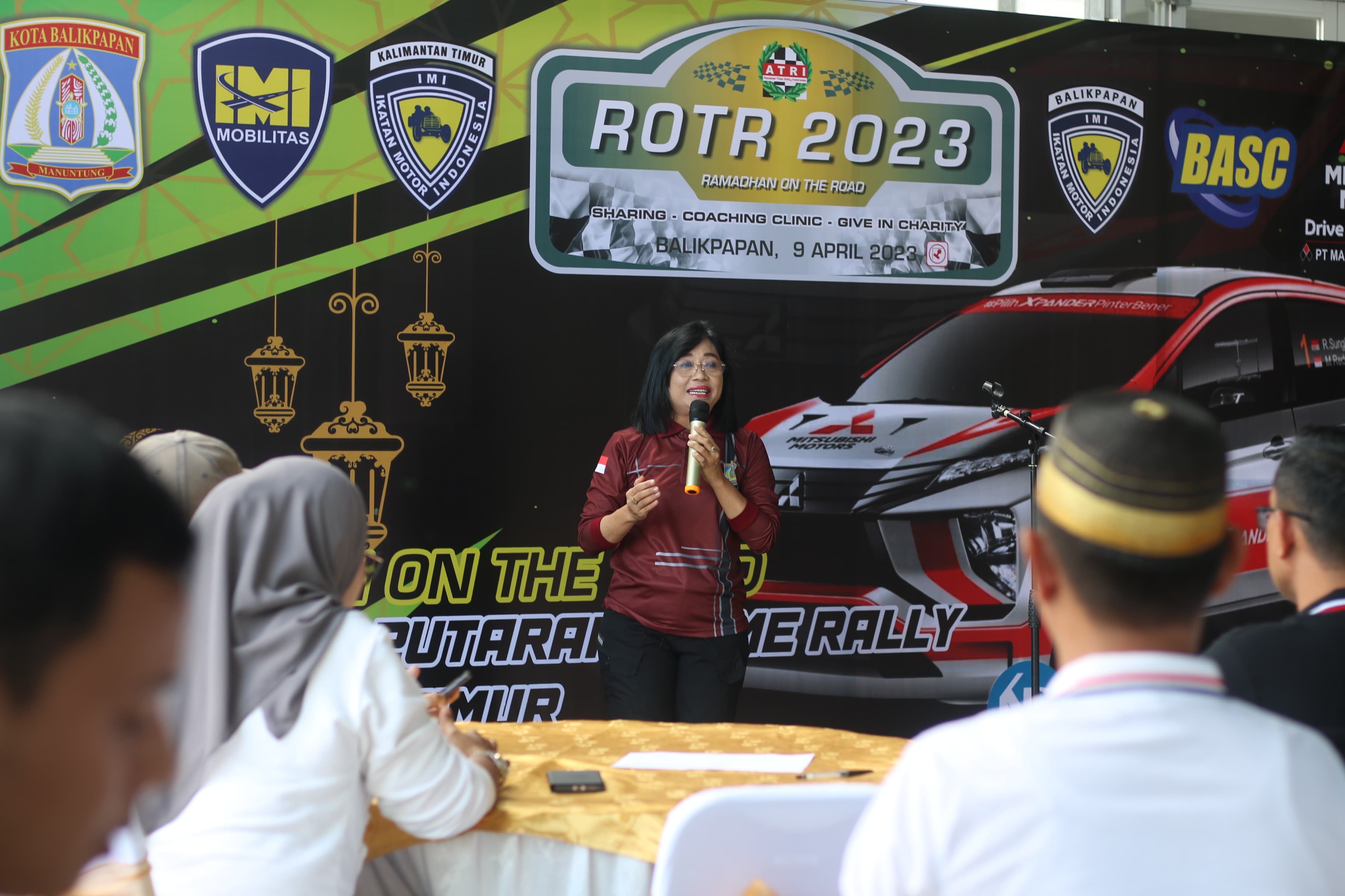 MENUNGGU: Kepala Disporapar Balikpapan Cokorda Ratih Kusuma belum mendapat update terbaru terkait pengusulan peralatan tanding beberapa cabor untuk Porprov.