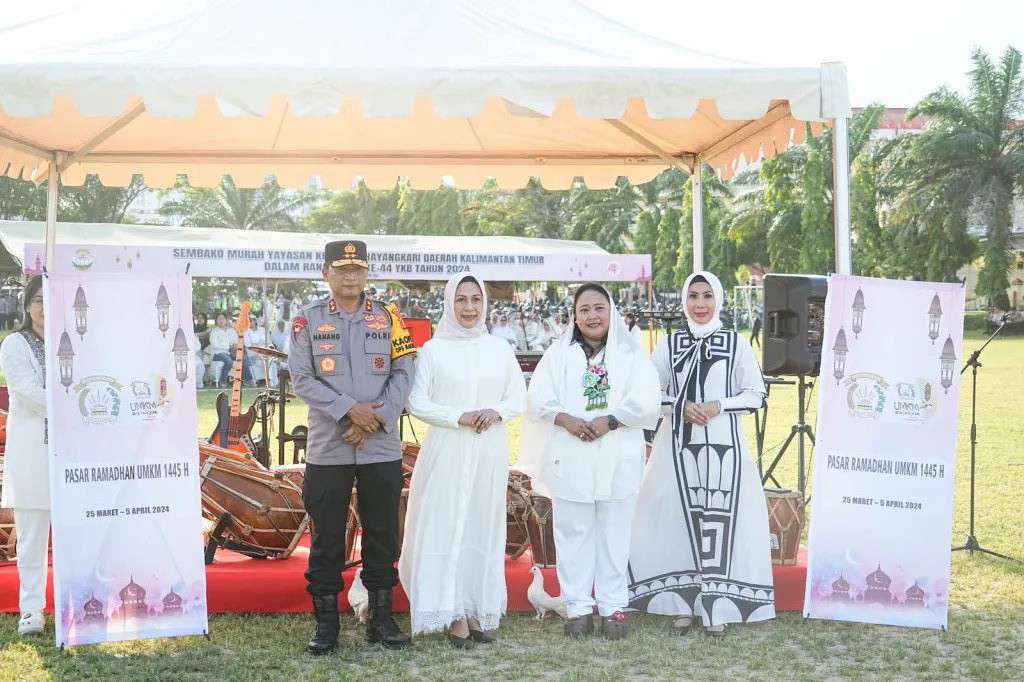 RAMADAN. Kapolda Kaltim Irjen Pol Nanang Avianto membuka Pasar Ramadan yang digelar 12 hari dari UMKM binaan Bhayangkari Daerah Kaltim